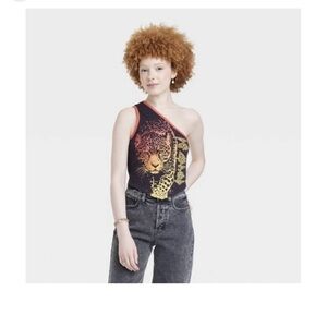 Def Leppard Women's Tops Def Leppard One-Shoulder
Graphic Tank Top
